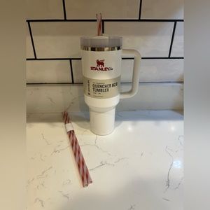 Stanley Mistletoe Twist